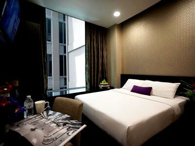 V Lavender Singapur